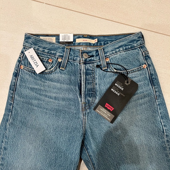 Levi Jeans - bought at Aritzia - Picture 3 of 4